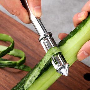 Vegetable and apple peelers for the kitchen